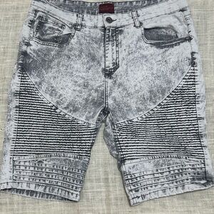 Truth Substance Common Sense
Mens Black Acid Wash Slim Denim
Shorts Size 36